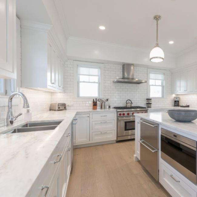 Canoe Place Waterfront Residences Hampton Bays Exteriör bild